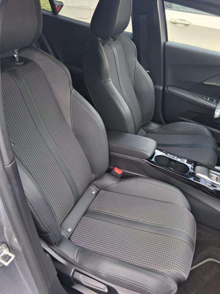 PEUGEOT 2008 PureTech 130 S&S EAT8 GT PROMO ESTATE