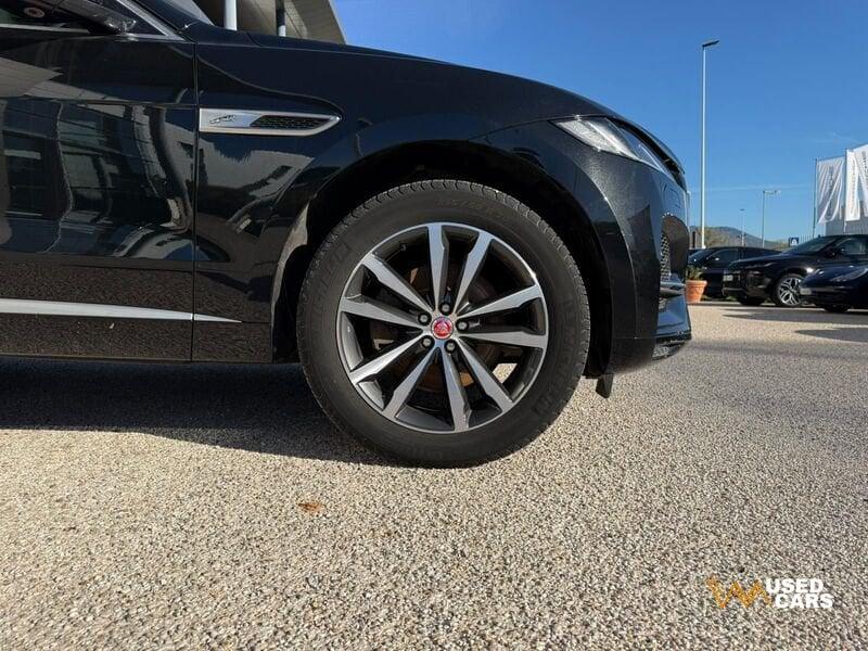 Jaguar F-Pace F-Pace D 200 MHEV R-Dynamic SE aut