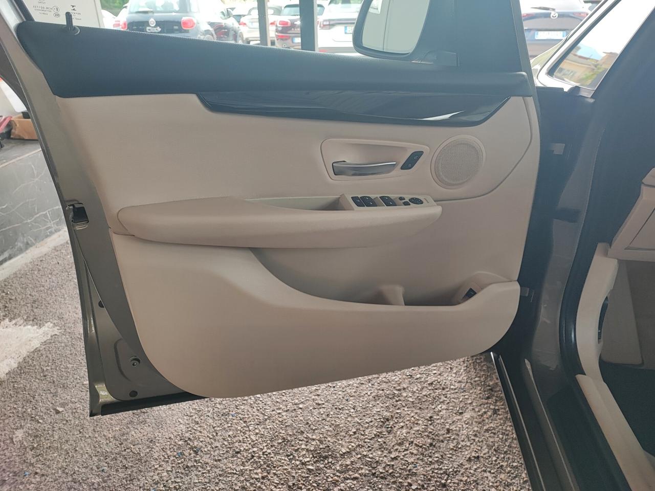 Bmw 2er Active Tourer 218d Sport