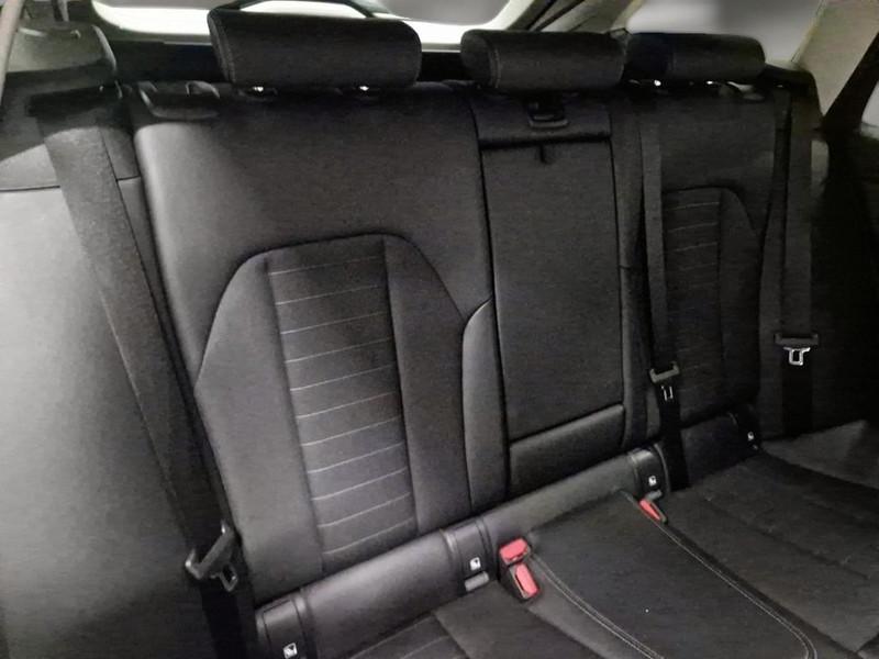 BMW 318 48V Business Advantage Touring auto