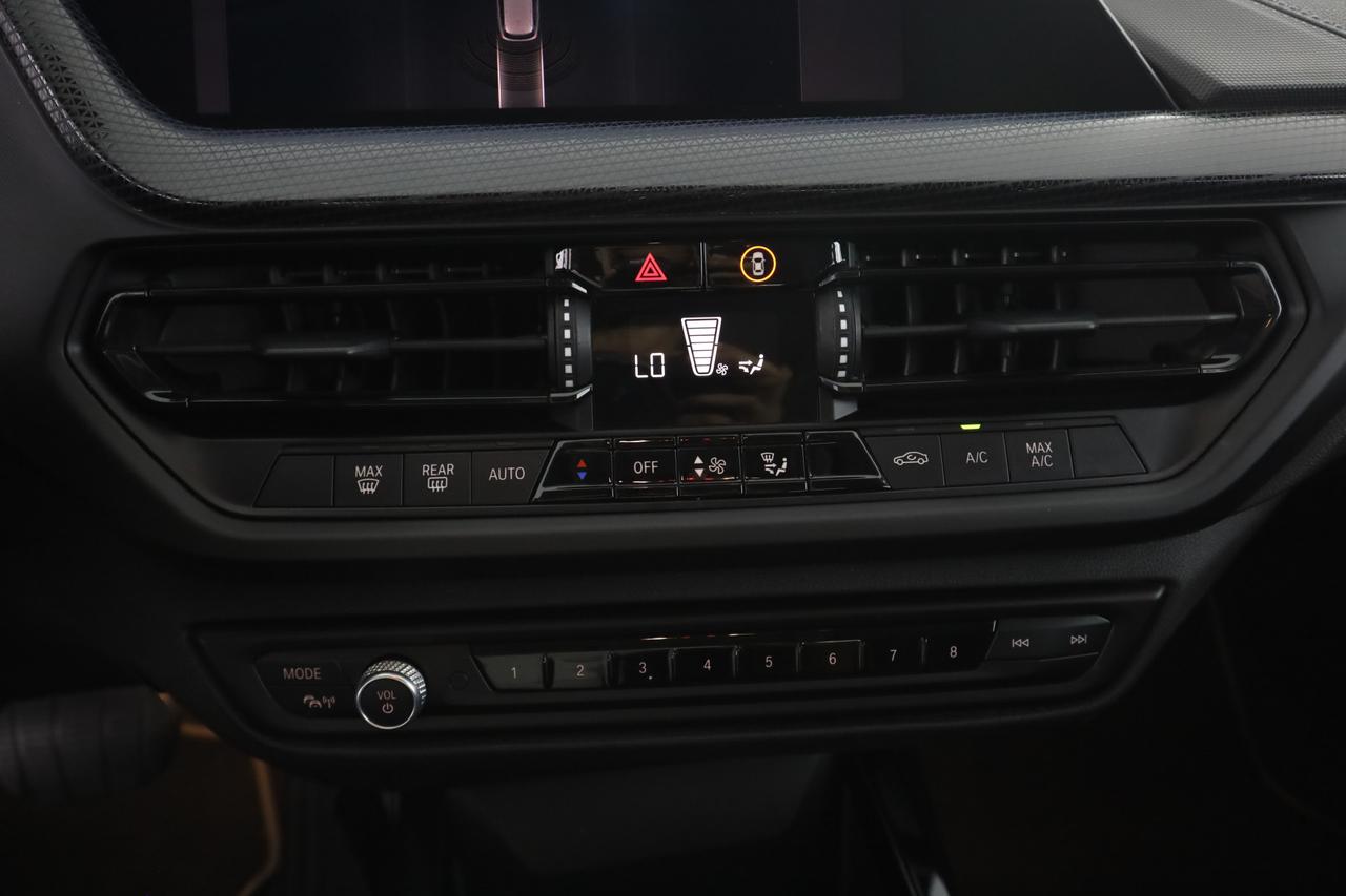BMW Serie 1 (F40) 116d 5p. Sport