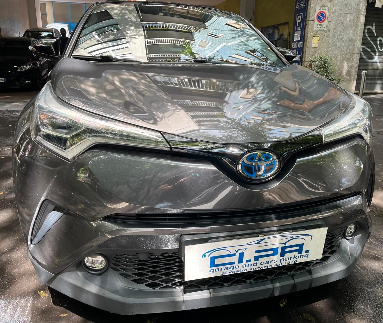 Toyota C-HR 1.8 Hybrid E-CVT Active