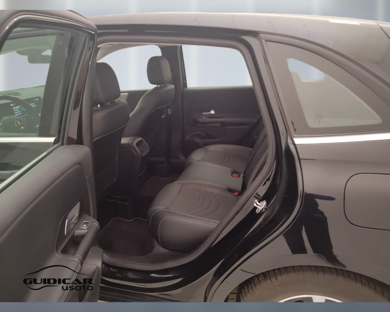 Mercedes-Benz Classe B - W247 2018 - B 180 d Sport auto