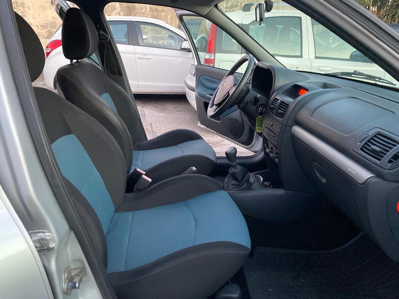 Renault Clio Storia 1.2 16V KM 67000