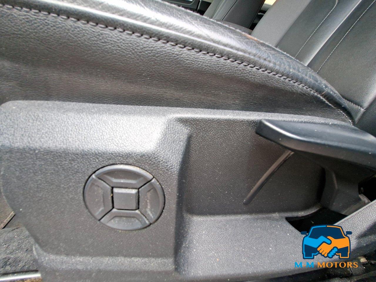 Audi Q3 40 2.0 tdi S line quattro 190cv unico proprietario