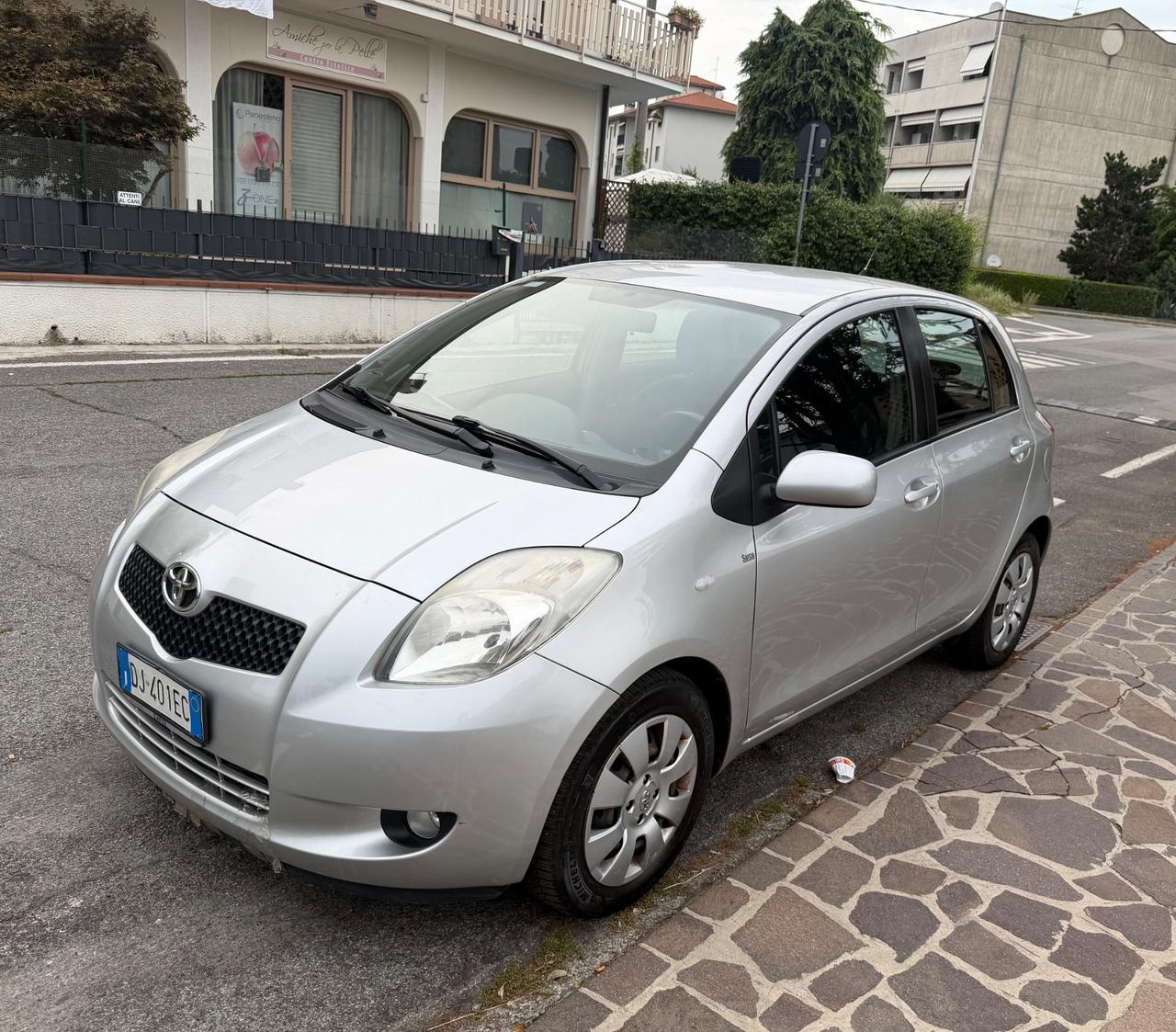 Toyota Yaris 1.3 5 porte M-MT Sol