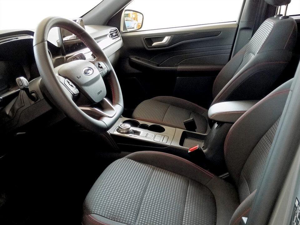 Ford Kuga III 2020 2.0 d Ecoblue St-line 2wd 12