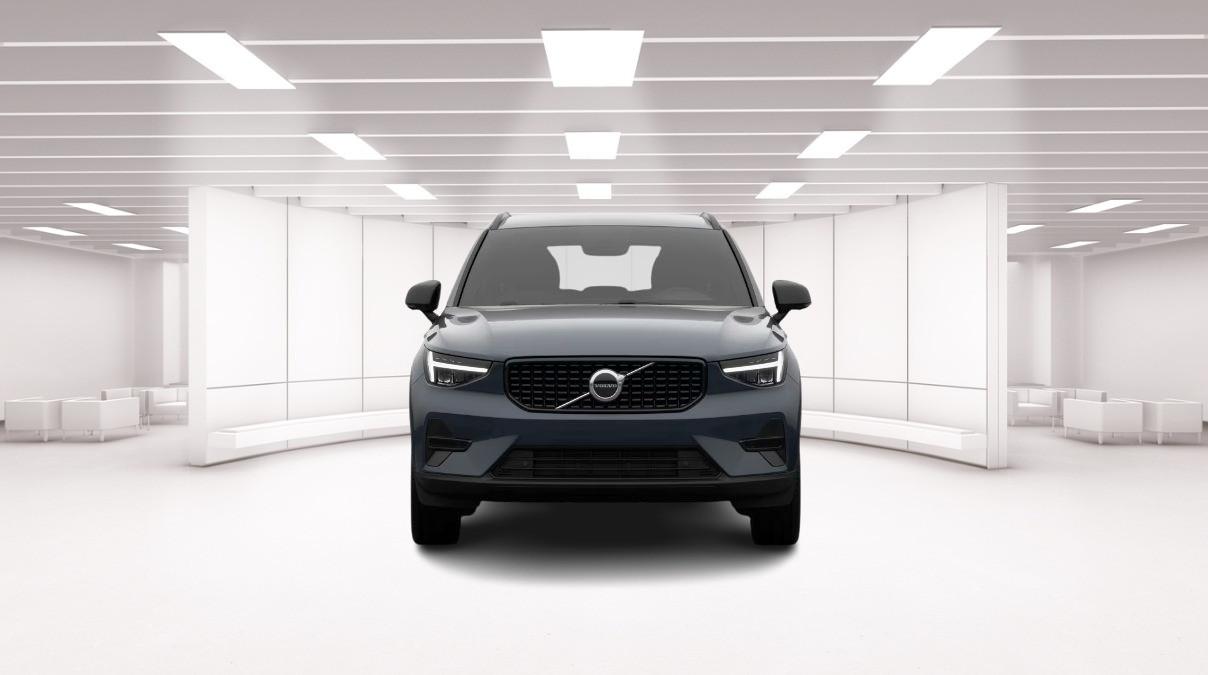 VOLVO Xc40 B3 Mild Hybrid Automatico Plus Dark