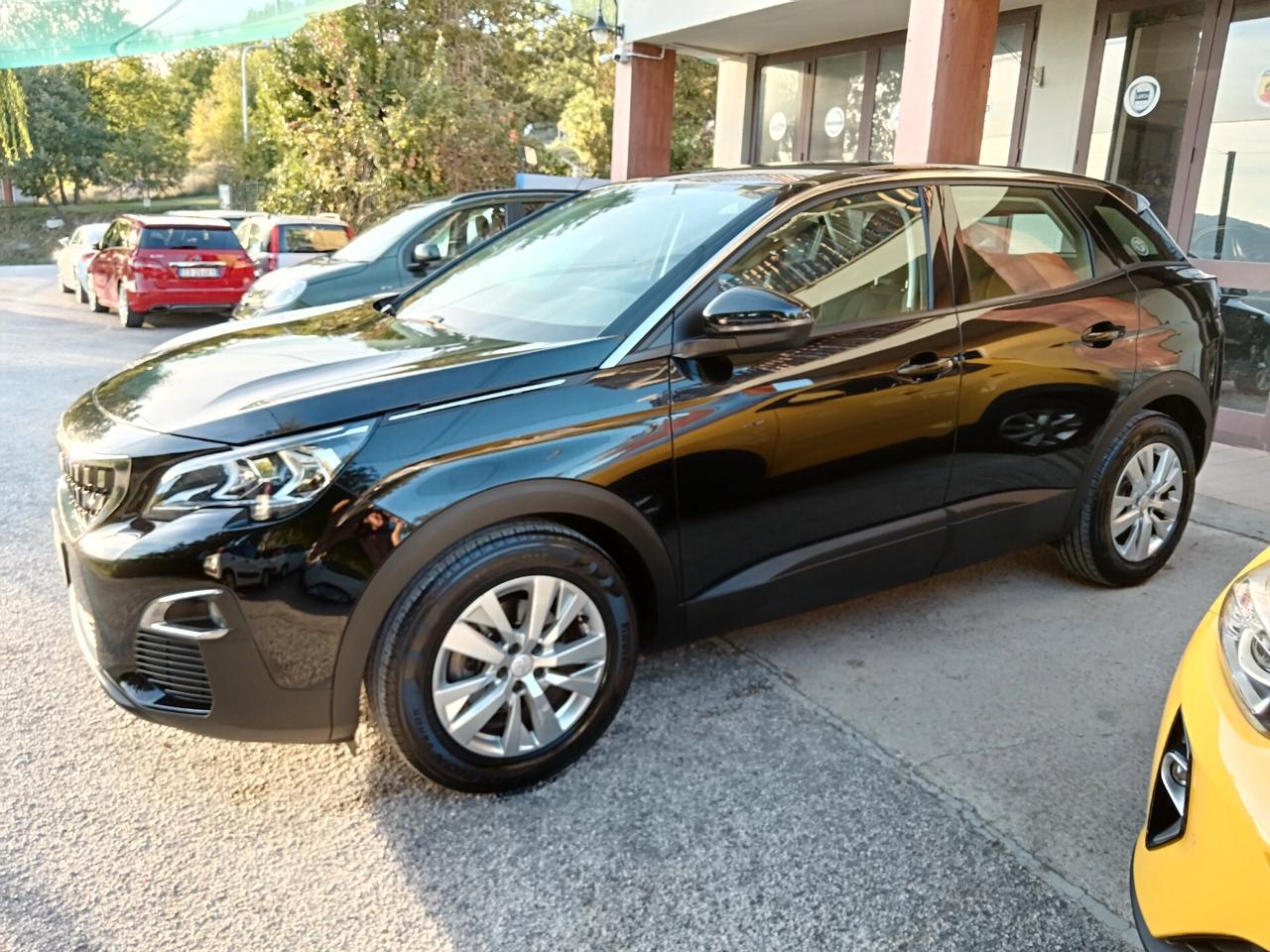 Peugeot 3008 BLUEHDI 130CV BUSINESS PERFETTA