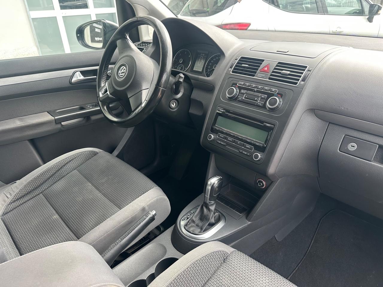 Volkswagen Touran 1.6 TDI DSG Comfortline 7 posti automatico