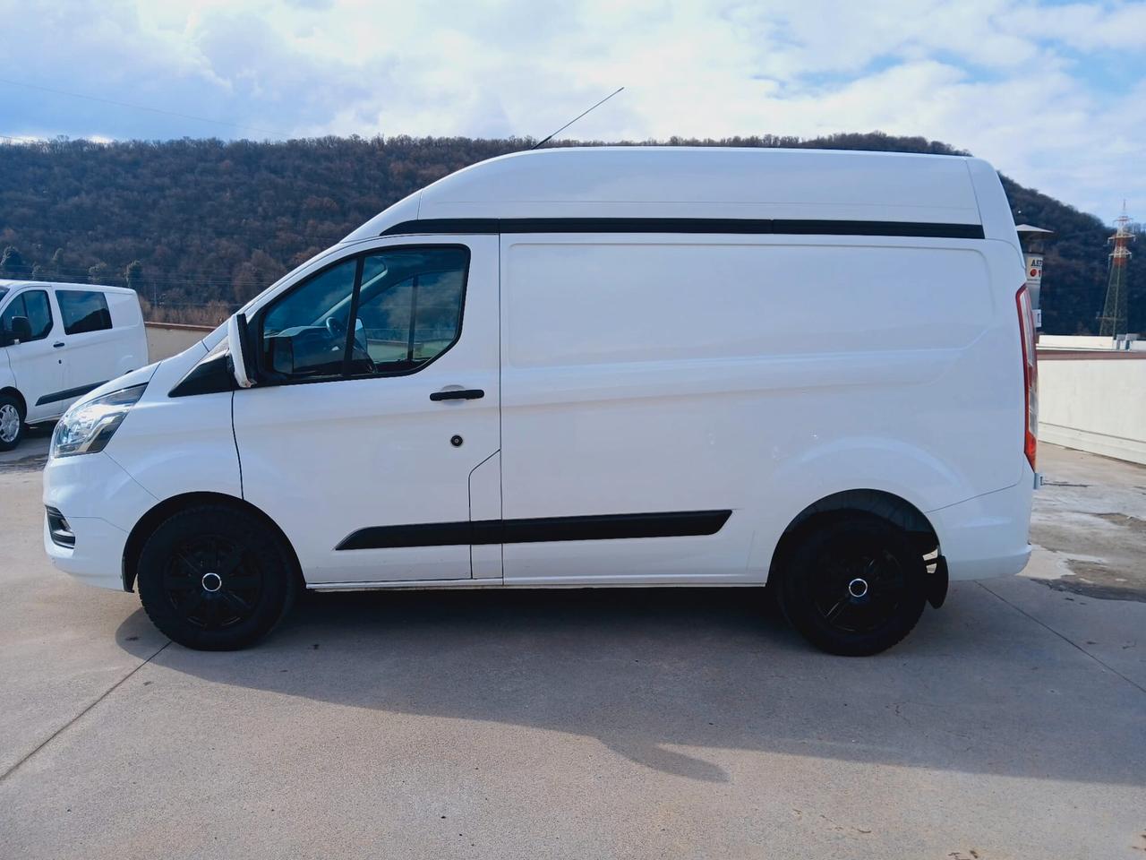 FORD TRANSIT CUSTOM AUTOMATICO EURO 6 2021 UNICO PROPRIETARIO