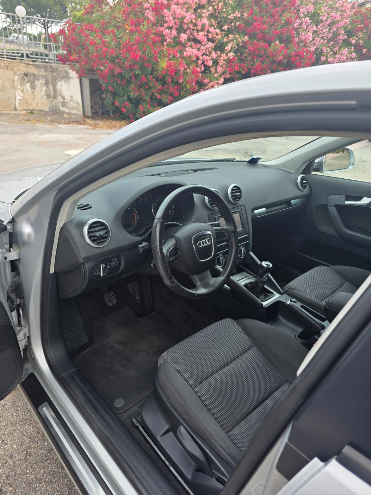 Audi A3 Neo patentati 74000" km