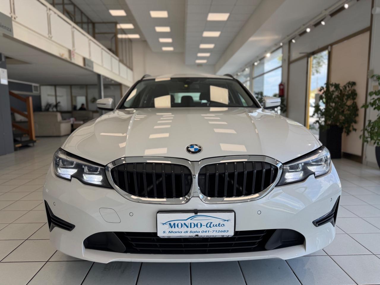 Bmw 318d 48V Touring Business Advantage