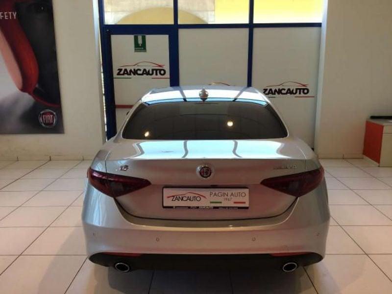 Alfa Romeo Giulia 2.2 T-Diesel 180CV AT8 Super Q2 - PACK PERFORMANCE