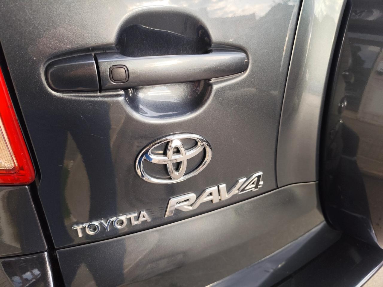 Toyota RAV 4 RAV4 2.2 D-4D 177CV Luxury 4x4