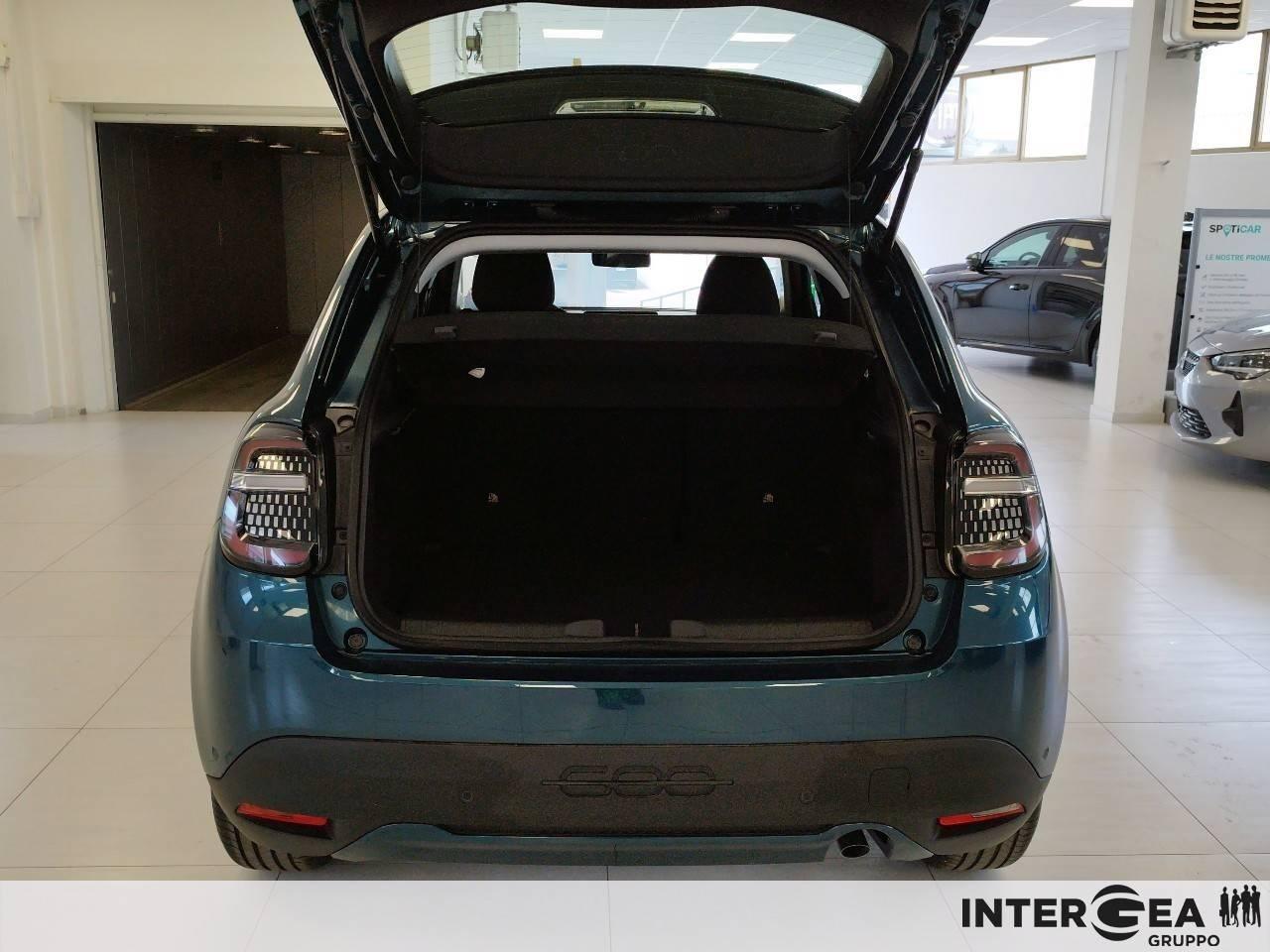 FIAT 600 Hybrid My25 600 1.2 Hybrid100cv