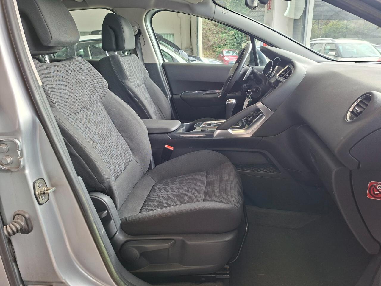 Peugeot 3008 1.6 e-HDi 112CV cambio robotizzato Stop&Start Active