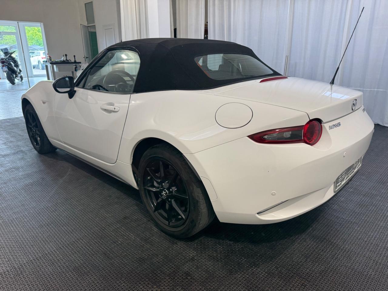Mazda MX-5 1.5L Skyactiv-G Exceed - Servicebook Mazda