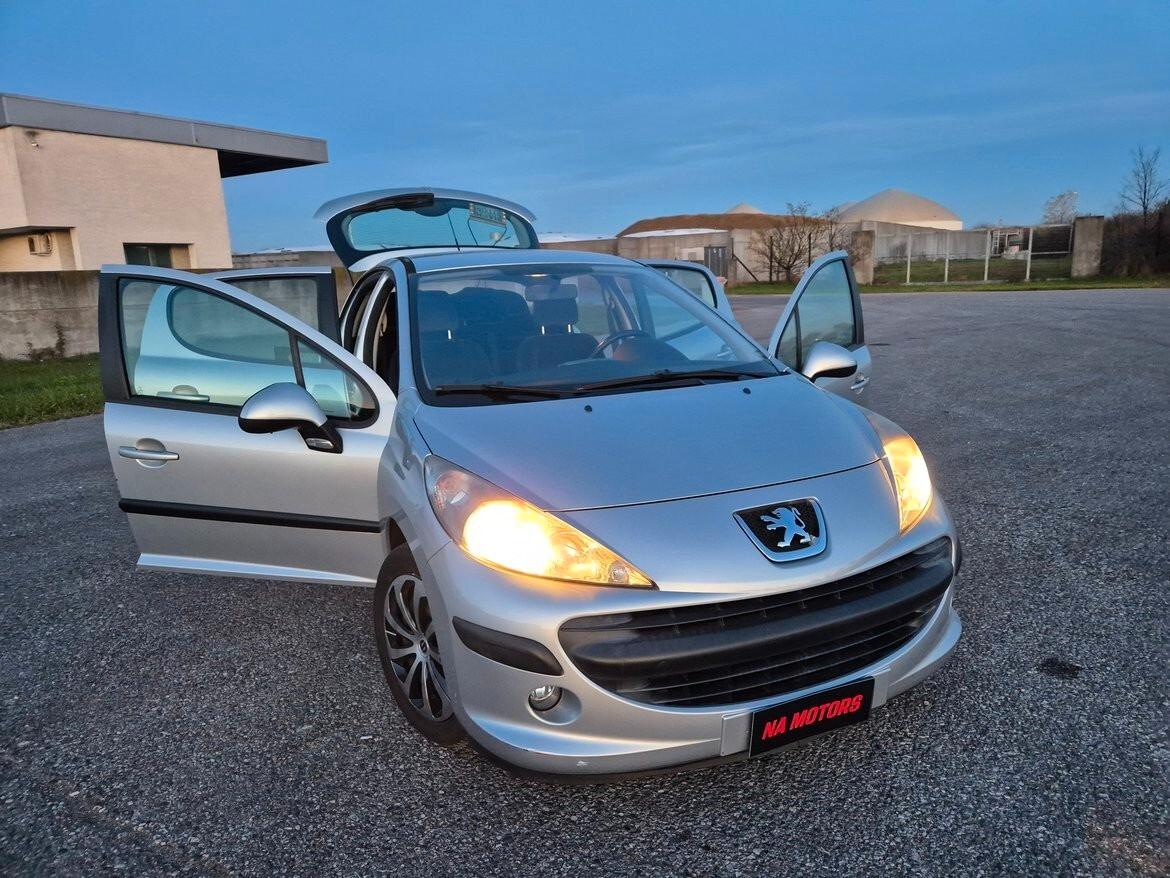 Peugeot 207 1.6 HDi 90CV 5p. XS