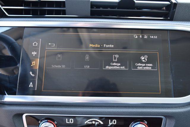 AUDI Q3 35 TDI quattro S tronic Business