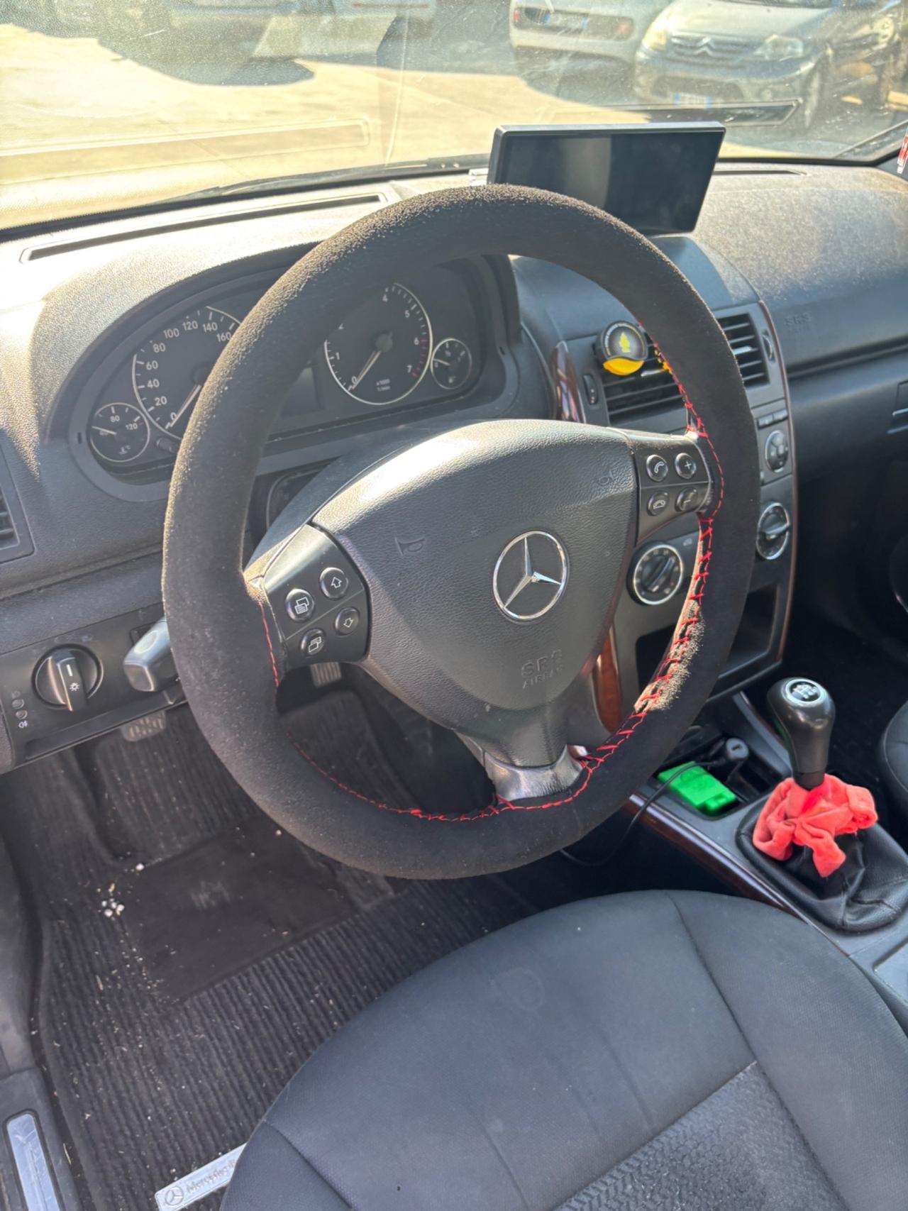 Mercedes-benz A 150 A150 benzina elegante neo patentato