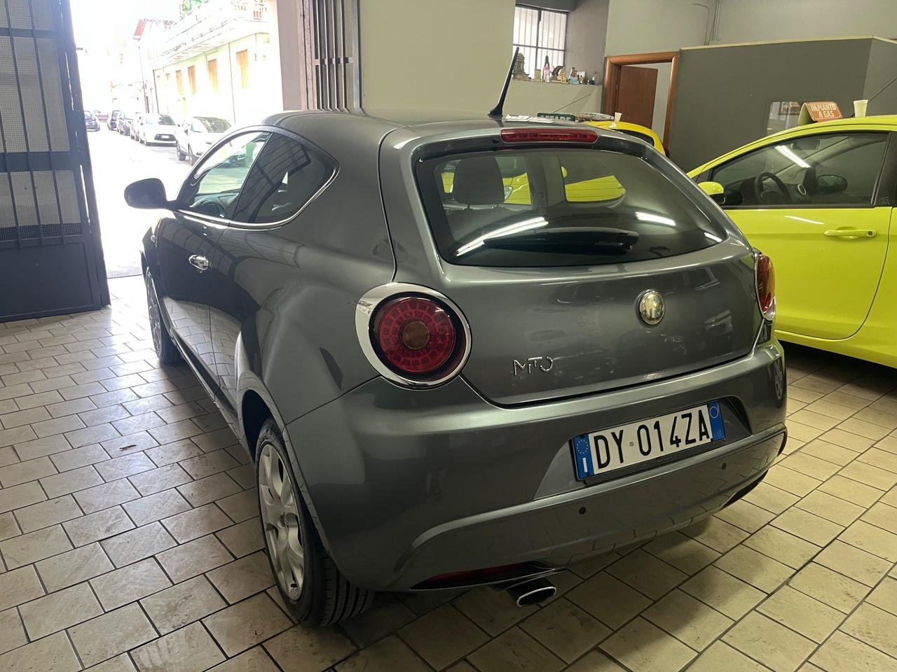 Alfa Romeo MiTo 1.6 JTDm 16V Distinctive 2009