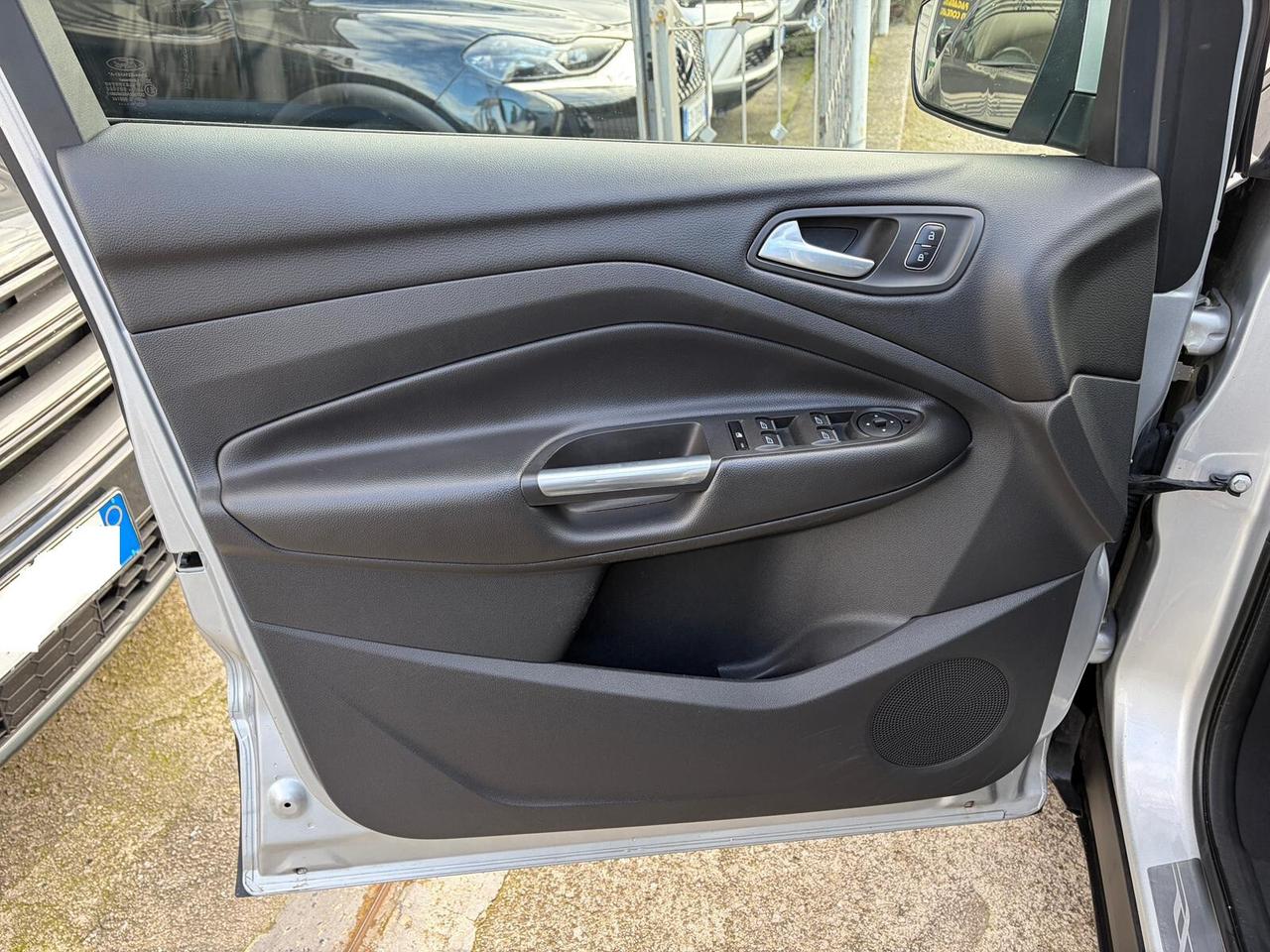 Ford Kuga 2.0 TDCI 150CV S&S 4WD Titanium