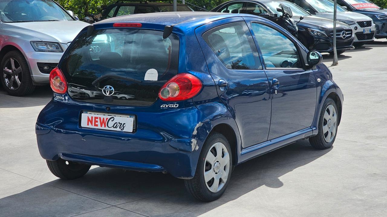 Toyota Aygo 1.0 12V VVT-i 5 porte Blue