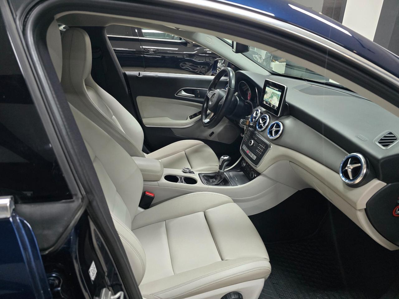 Mercedes-benz CLA 200 d Sport