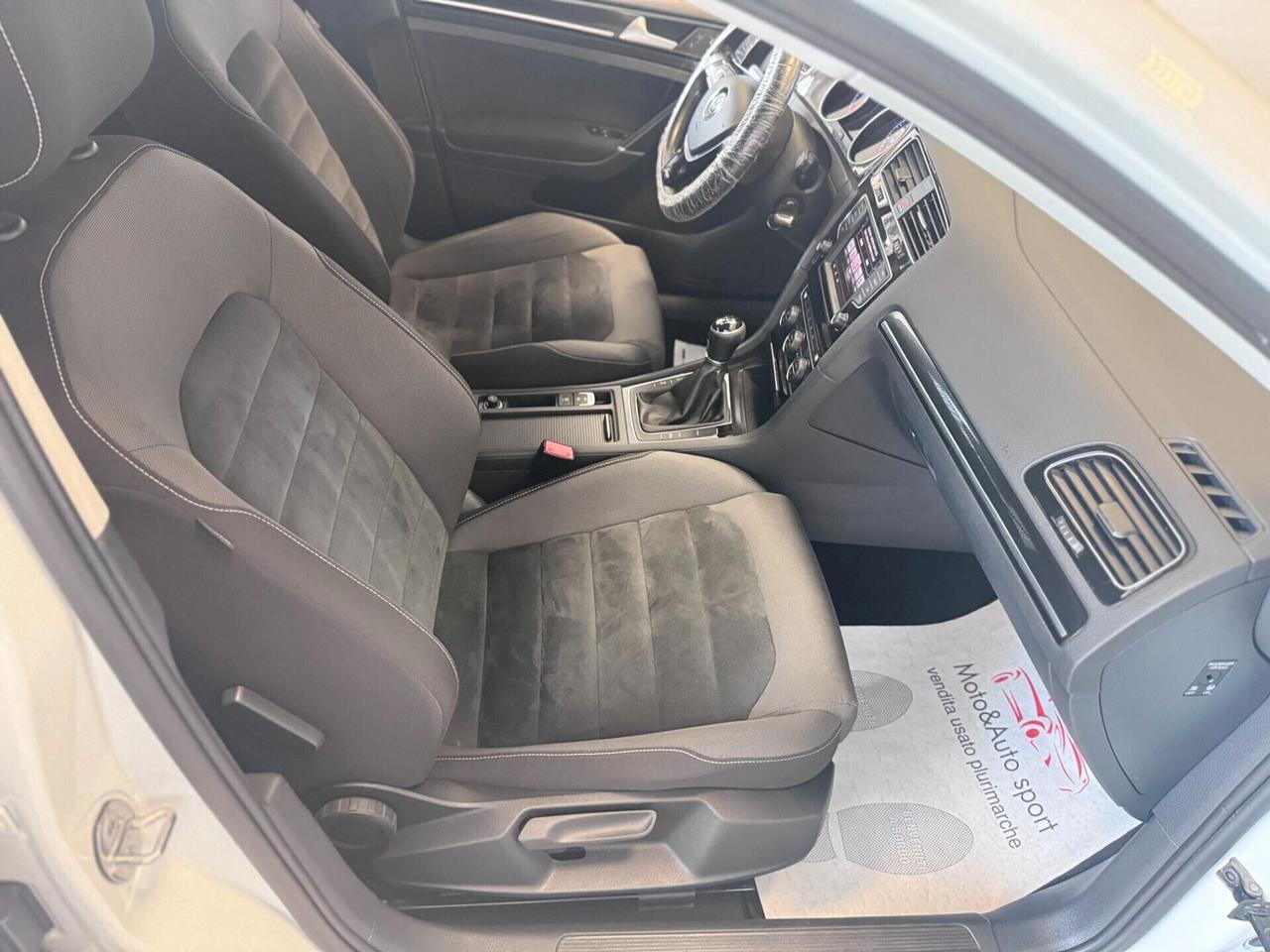 Volkswagen Golf 1.6TDI 5p. 4MOTION Highline BlueMotion Technology