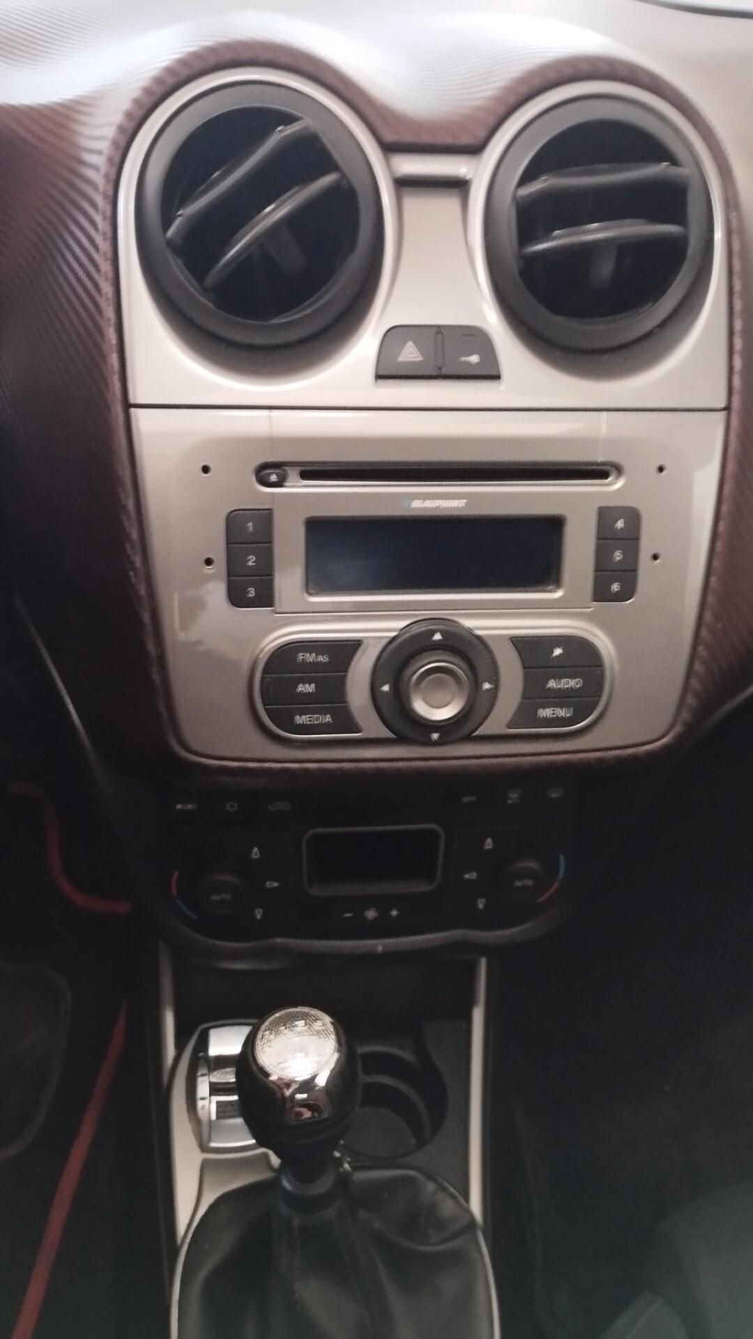Alfa Romeo MiTo 1.4 T 155 CV Distinctive Sport Pack