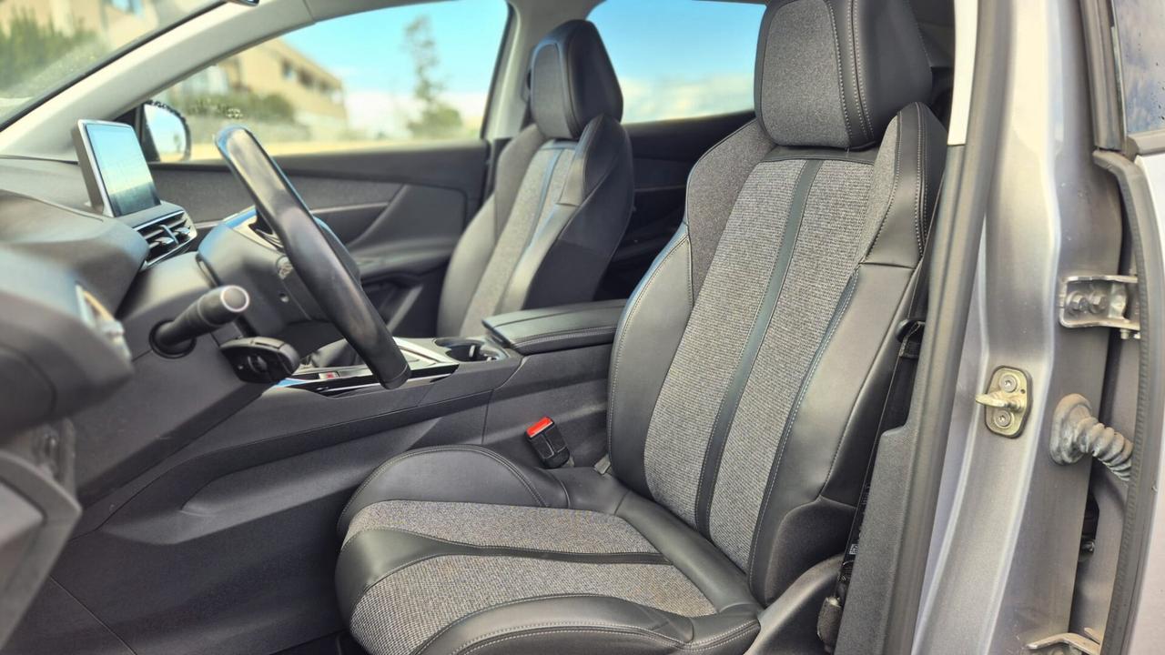 Peugeot 3008 BlueHDi 130 S&S Allure