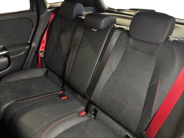 MERCEDES-BENZ GLA 35 AMG 4Matic AMG Line Premium