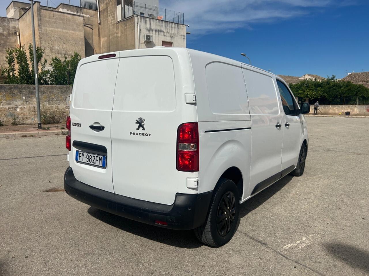 Peugeot Expert BlueHDi 100 S&S PL-TN Combi Standard