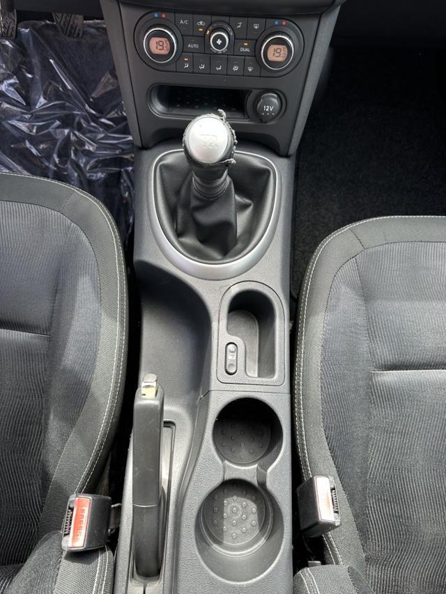 NISSAN Qashqai 2.0 dCi DPF Acenta