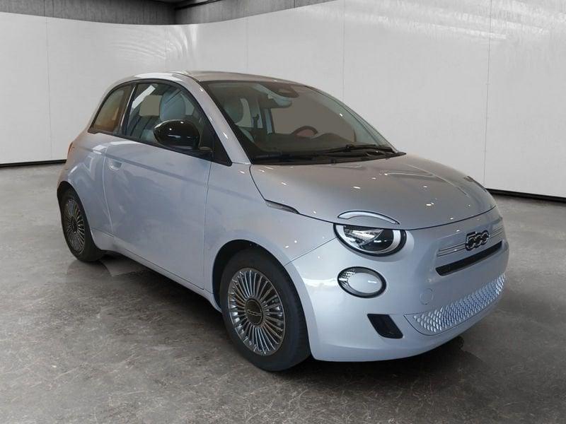FIAT 500 1.0 hybrid Icon