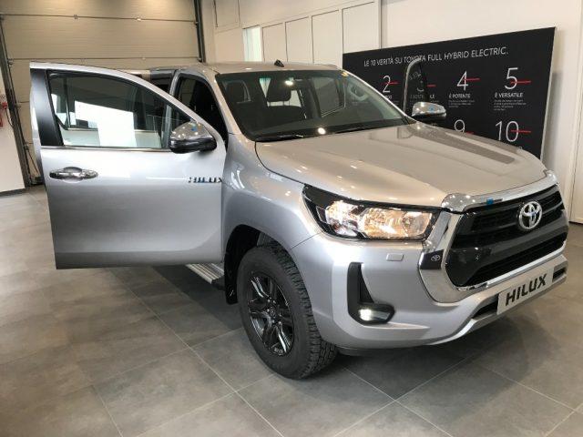 TOYOTA Hilux 2.4 D-4D 4WD 4 porte Double Cab Lounge