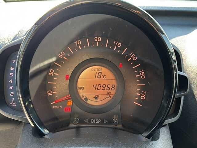 Toyota Aygo 1.0 VVT-i 69 CV 5 porte x-cool