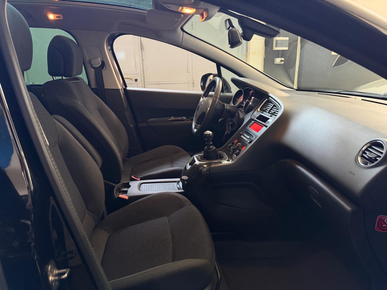 Peugeot 5008 1.6 HDi 7 Posti