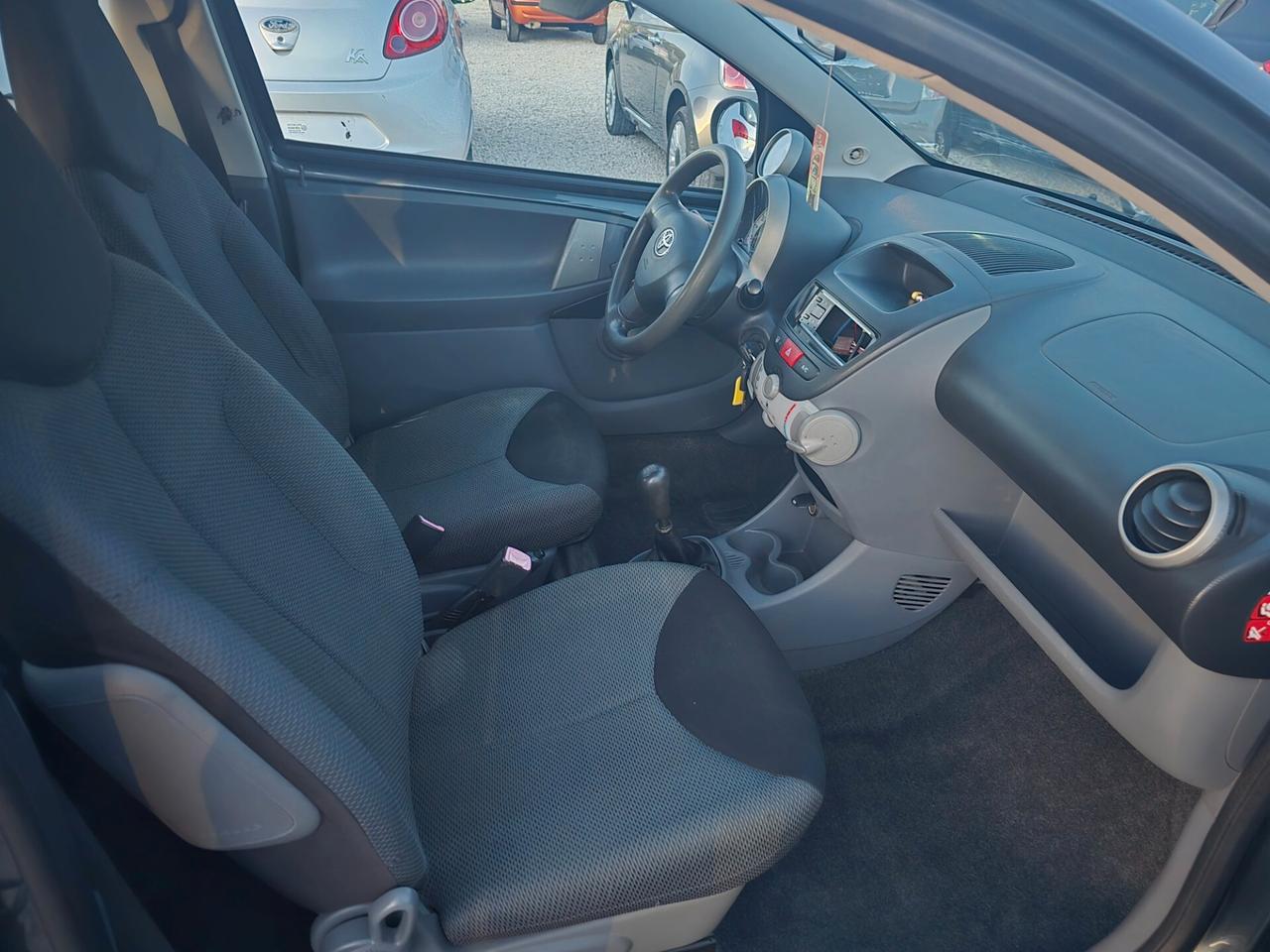 Toyota Aygo 1.0 12V VVT-i 3 porte