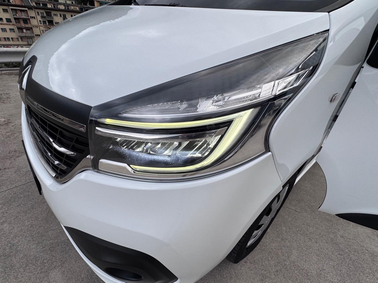 Renault Trafic T29 2.0 DCI EU6 PASSO LUNGO 9p +IVA