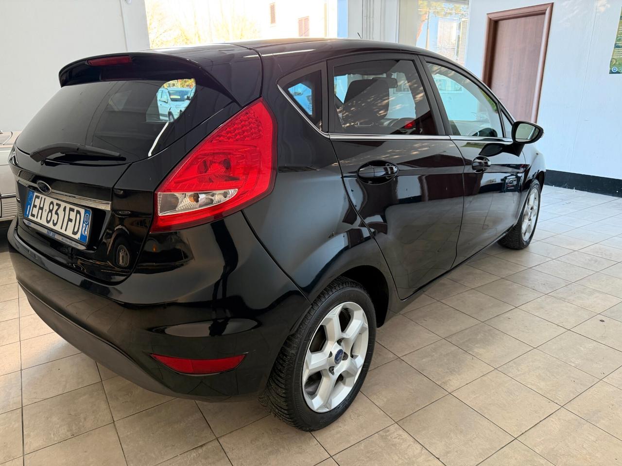 Ford Fiesta 1.4 TDCi 5p. Titanium