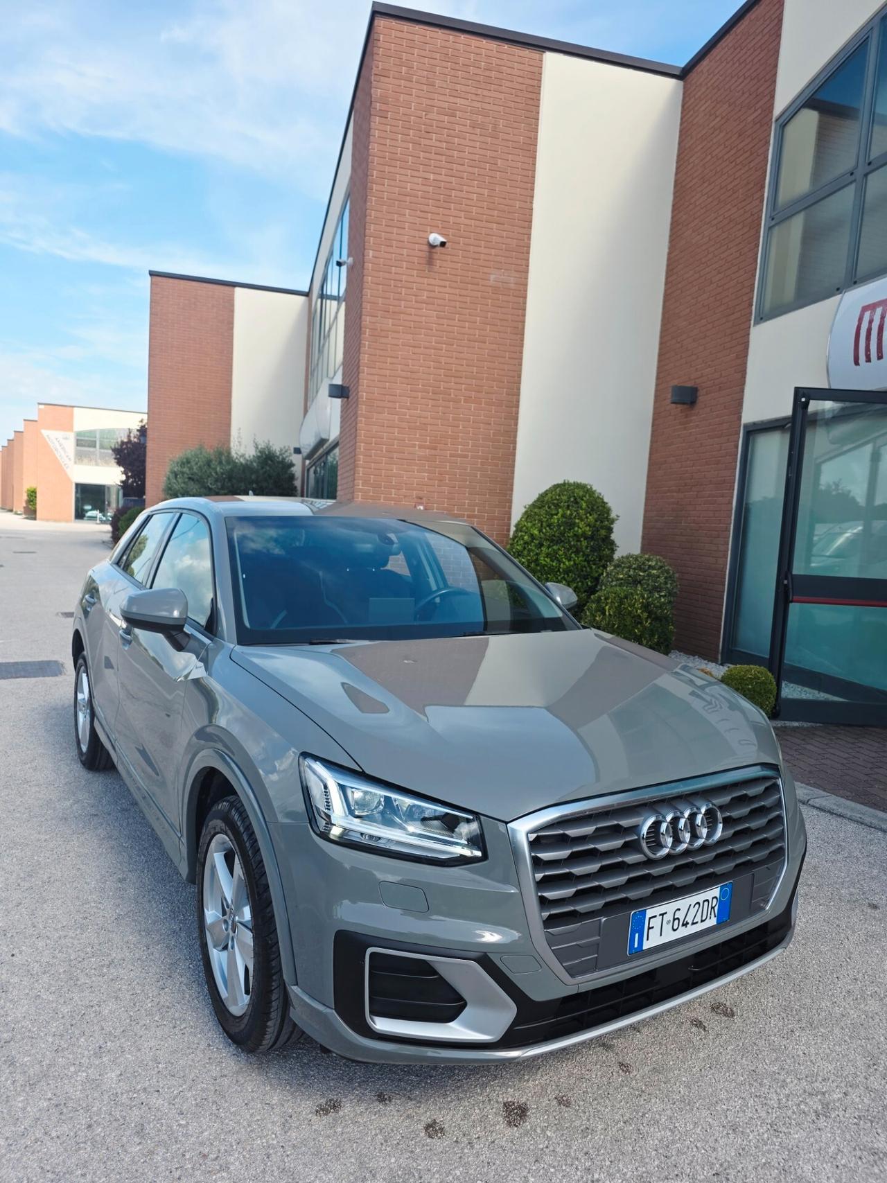 Audi Q2 1.6 116 CV automatica UNICAPROPRIETARIA Tagliandi uff