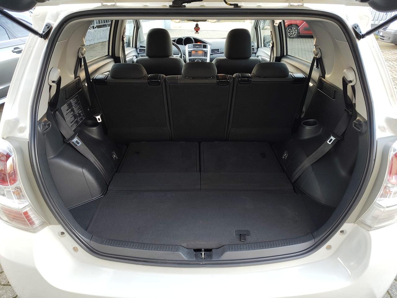 Toyota Verso 1.6 D-4D 7 posti *TETTO PANORAMA*