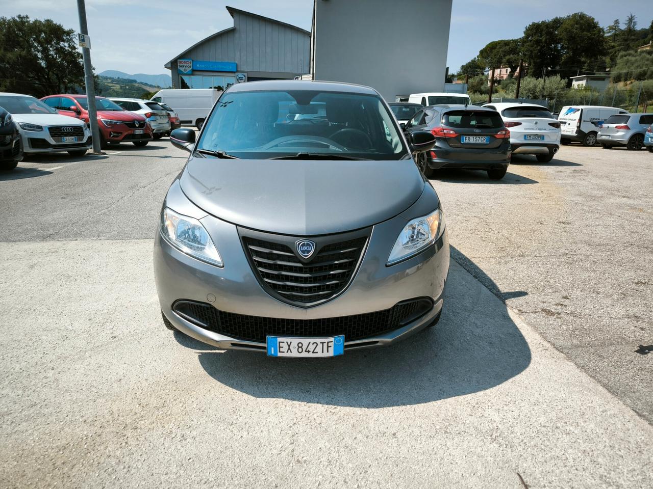 Lancia Ypsilon 0.9 TwinAir 85 CV 5 porte Metano Ecochic Elefantino