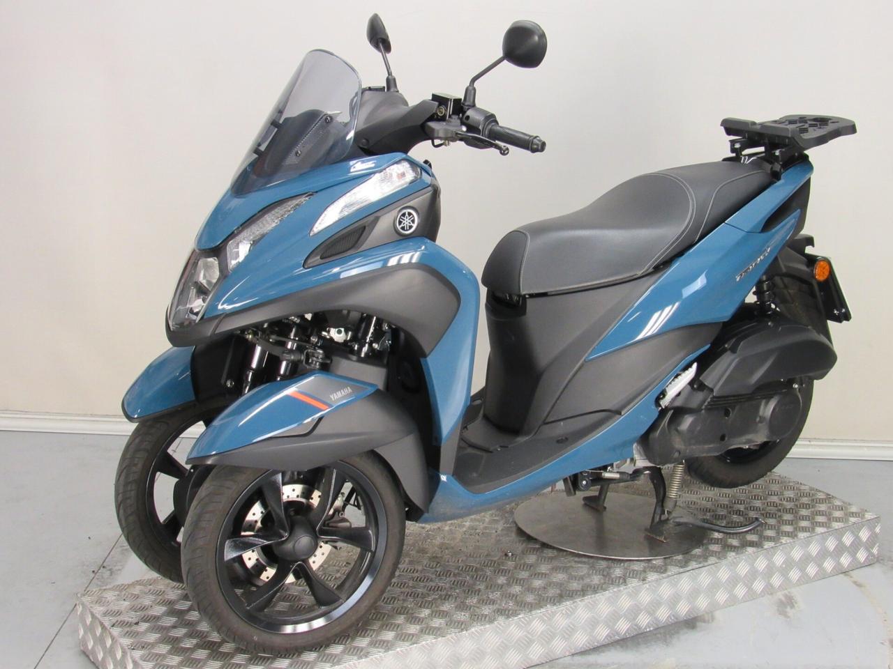 Yamaha Tricity 125 UBS 11 KW PATENTE A1 E B