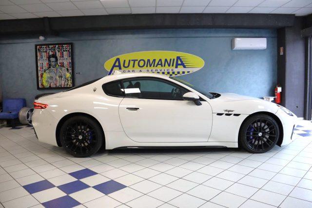 MASERATI GranTurismo V6 550 CV AWD Trofeo IVA ESP.