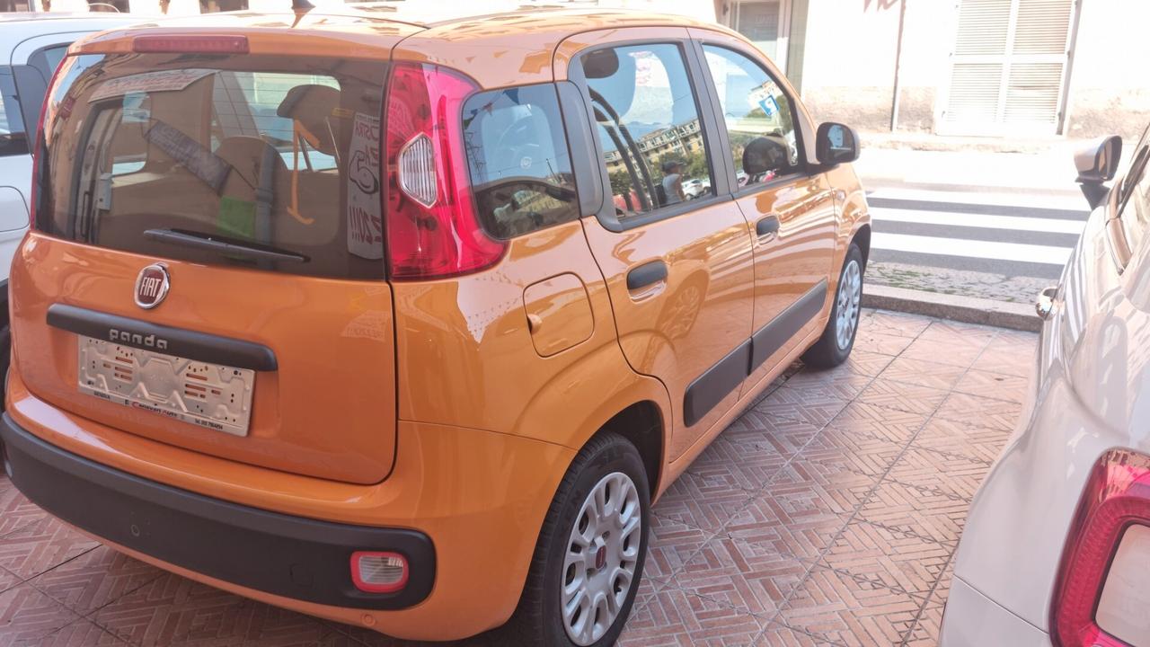 Fiat Panda 1.2 Lounge PER NEOPATENTATI 5 POSTI