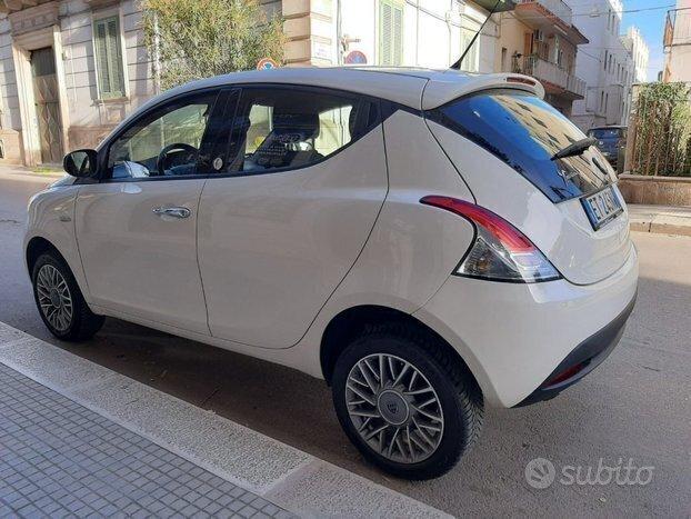 LANCIA Ypsilon 0.9 TwinAir 85CV Metano Ecochic G