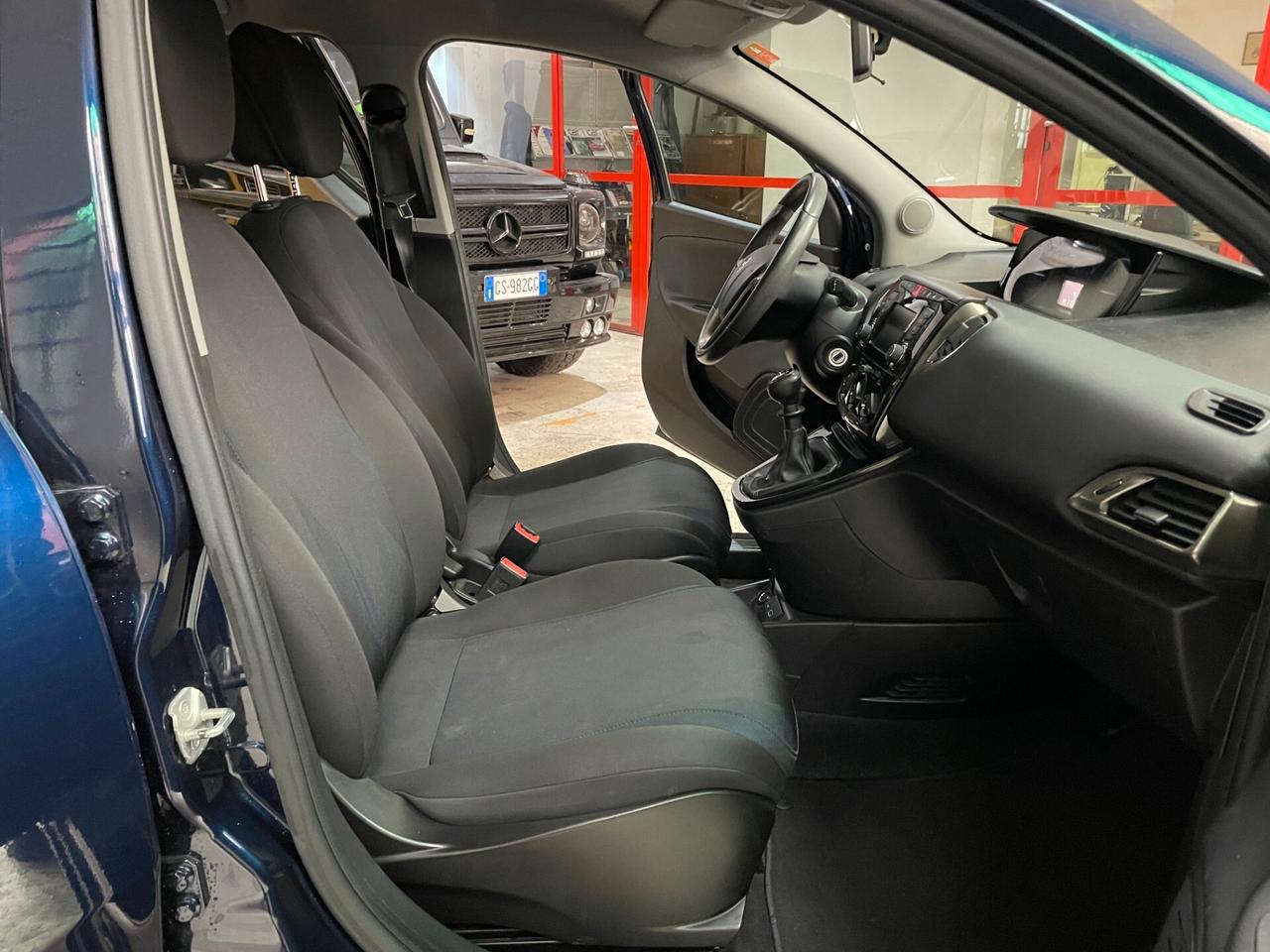 Lancia Ypsilon 1.2 69 CV 5 porte S&S Gold 40.000KM!!!